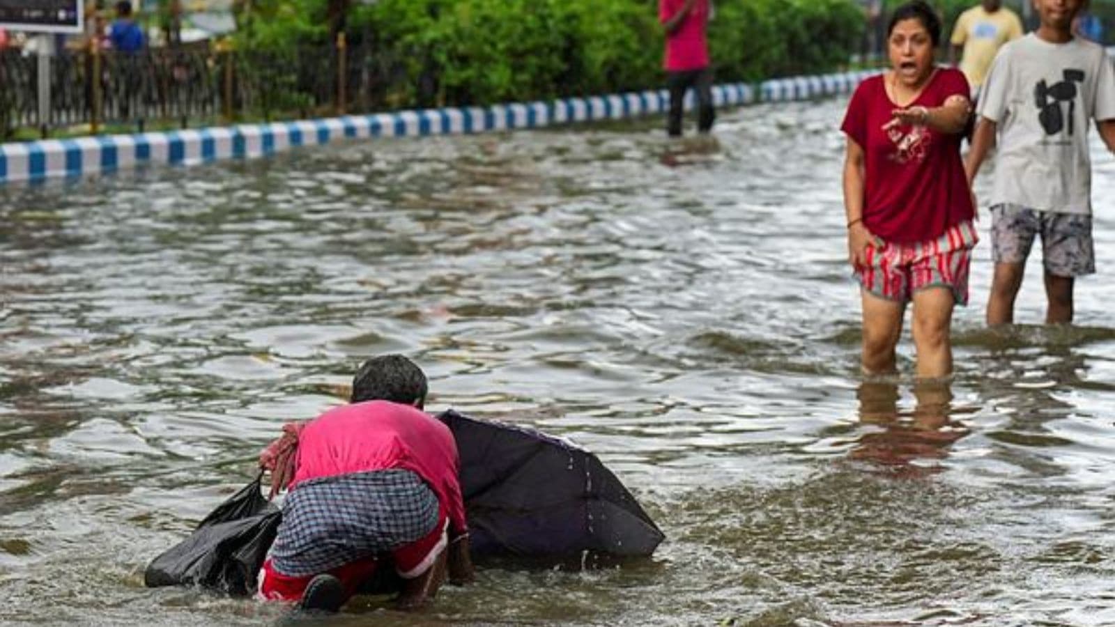 https://www.jyotishgram.com/blog/kolkata-floods-2025-is-nature-sending-a-cosmic-warning/