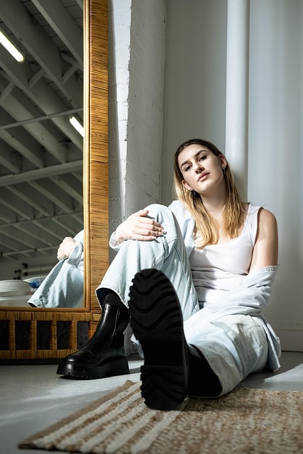 Mirror Placement Vastu - Secrets Experts Never Reveal